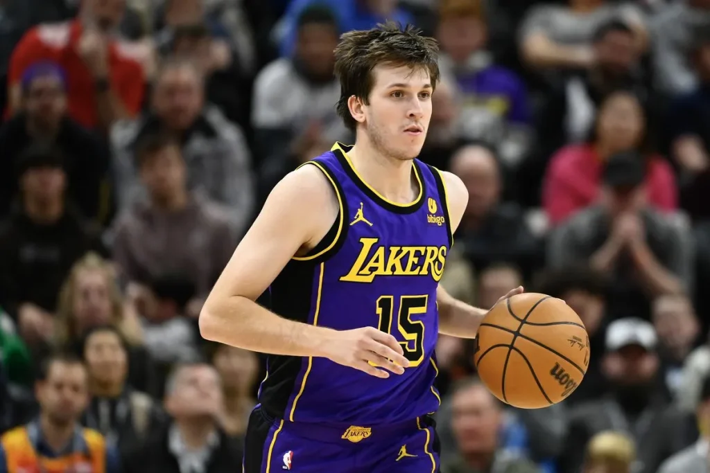 Austin Reaves 是NBA落選秀,勇敢拒絕活塞隊的邀請,同時努力並增進自身技能,才能站穩NBA